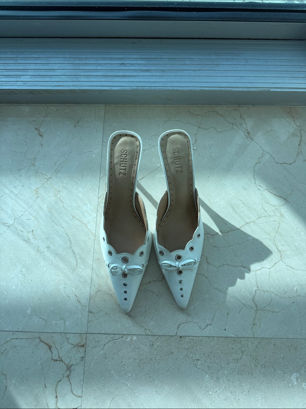 SCHUTZ Hilly Mule